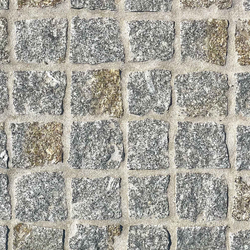 Pavé en GRANIT MIX gris jaune - Minéral Pierre Naturelle