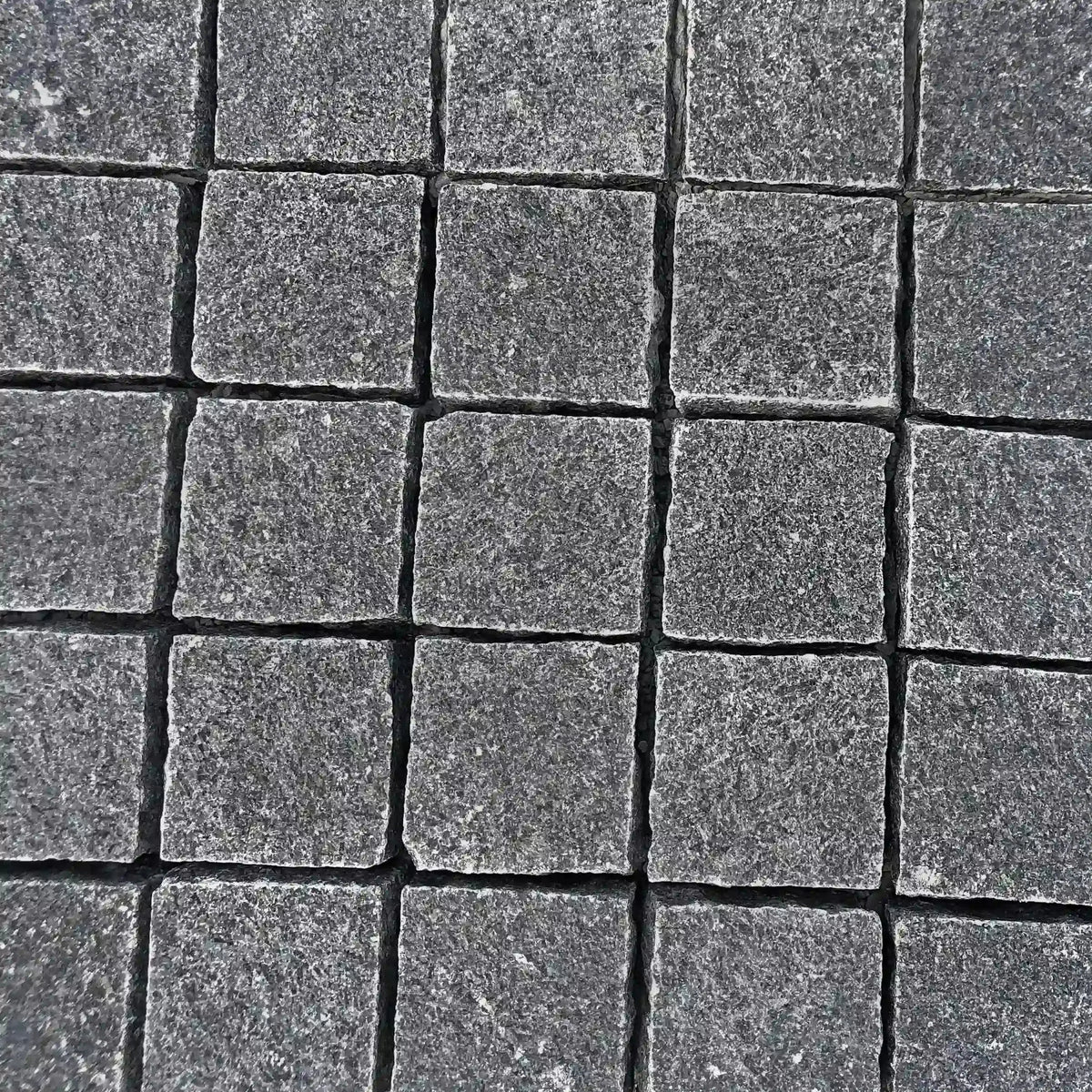 Pavé en granit JADE BLACK Minéral pierre naturelle