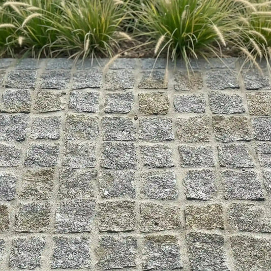 Pavé en granit MIX GRIS JAUNE naturel Minéral pierre naturelle