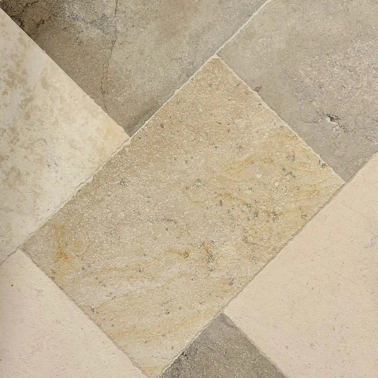 Dallage intérieur en PIERRE DU PERIGORD Minéral pierre naturelle