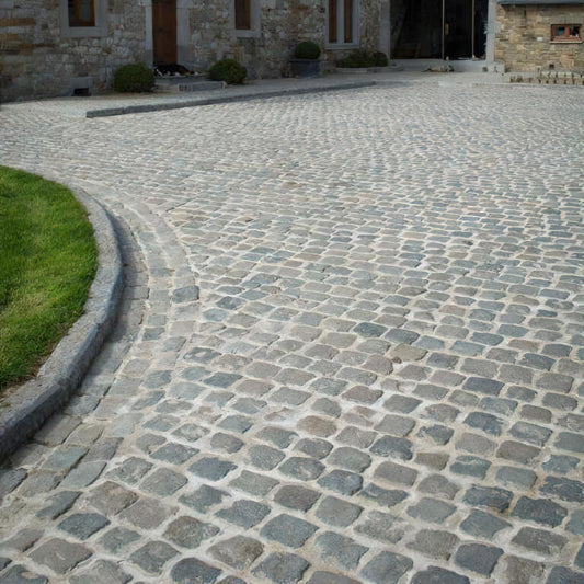 Pavé ancien de récupération en PORPHYRE