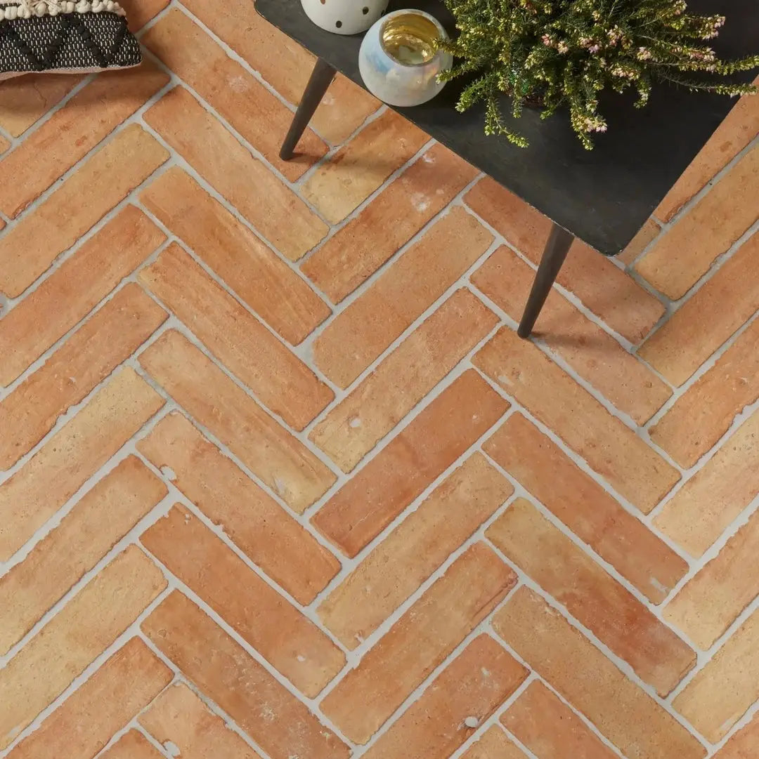 Tomette rectangulaire fine 30x8 cm - Terre cuite artisanale pleine masse Minéral pierre naturelle