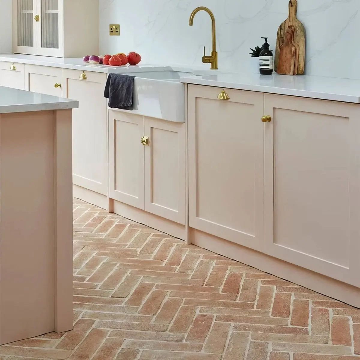 Tomette rectangulaire fine 30x8 cm - Terre cuite artisanale pleine masse Minéral pierre naturelle