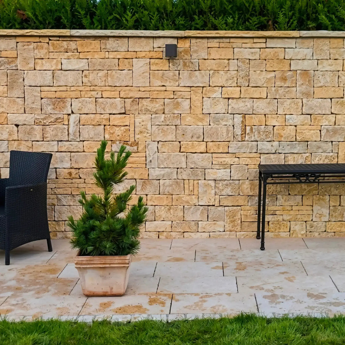 Parement ROMANE BEIGE + Angles Minéral pierre naturelle
