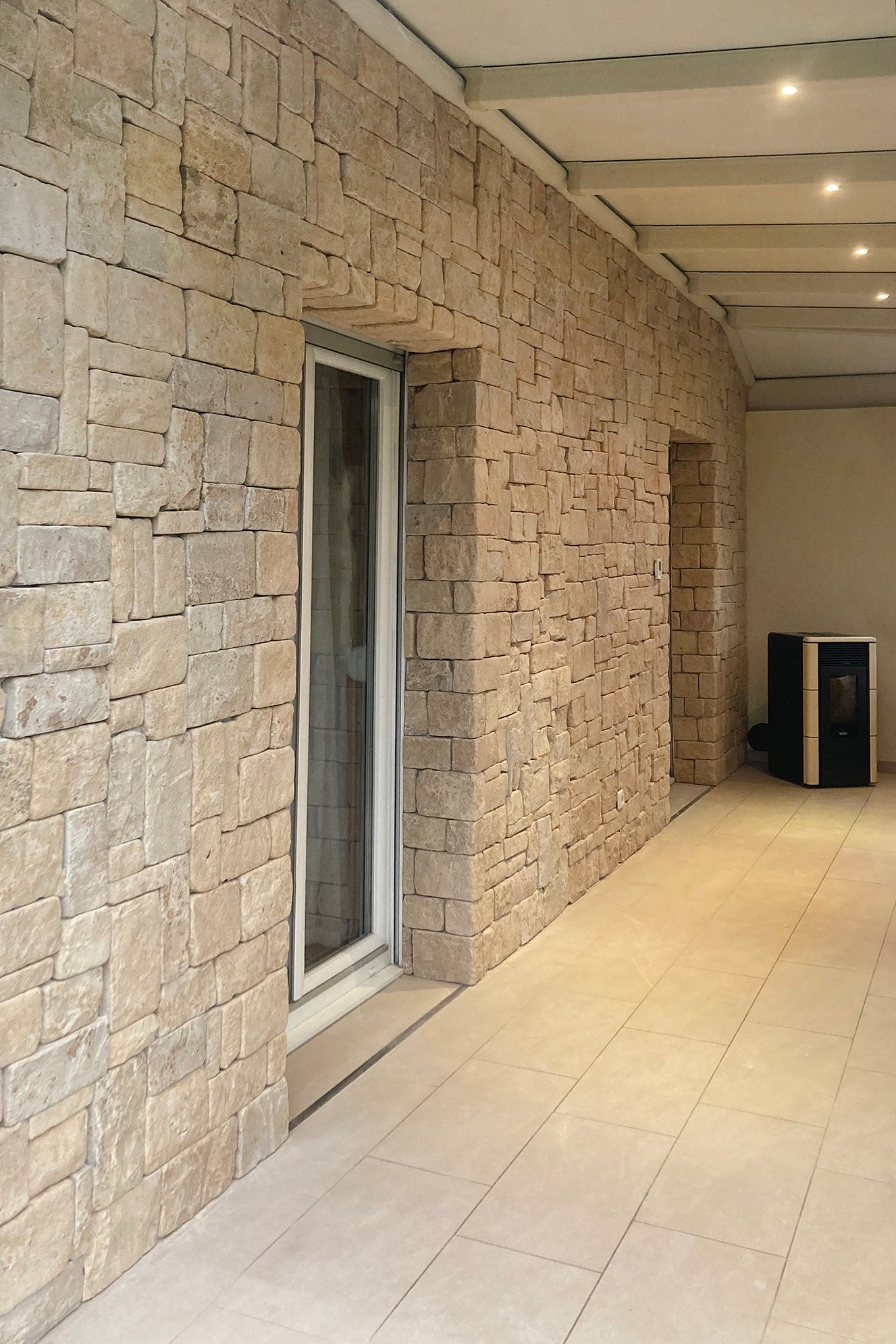 Parement en pierre calcaire ROMANE BEIGE + Angles