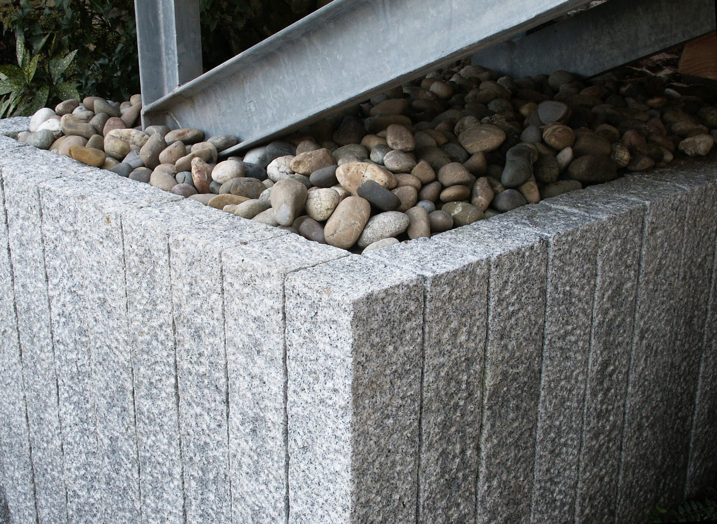Palissade en granit SILVERSAND Broché