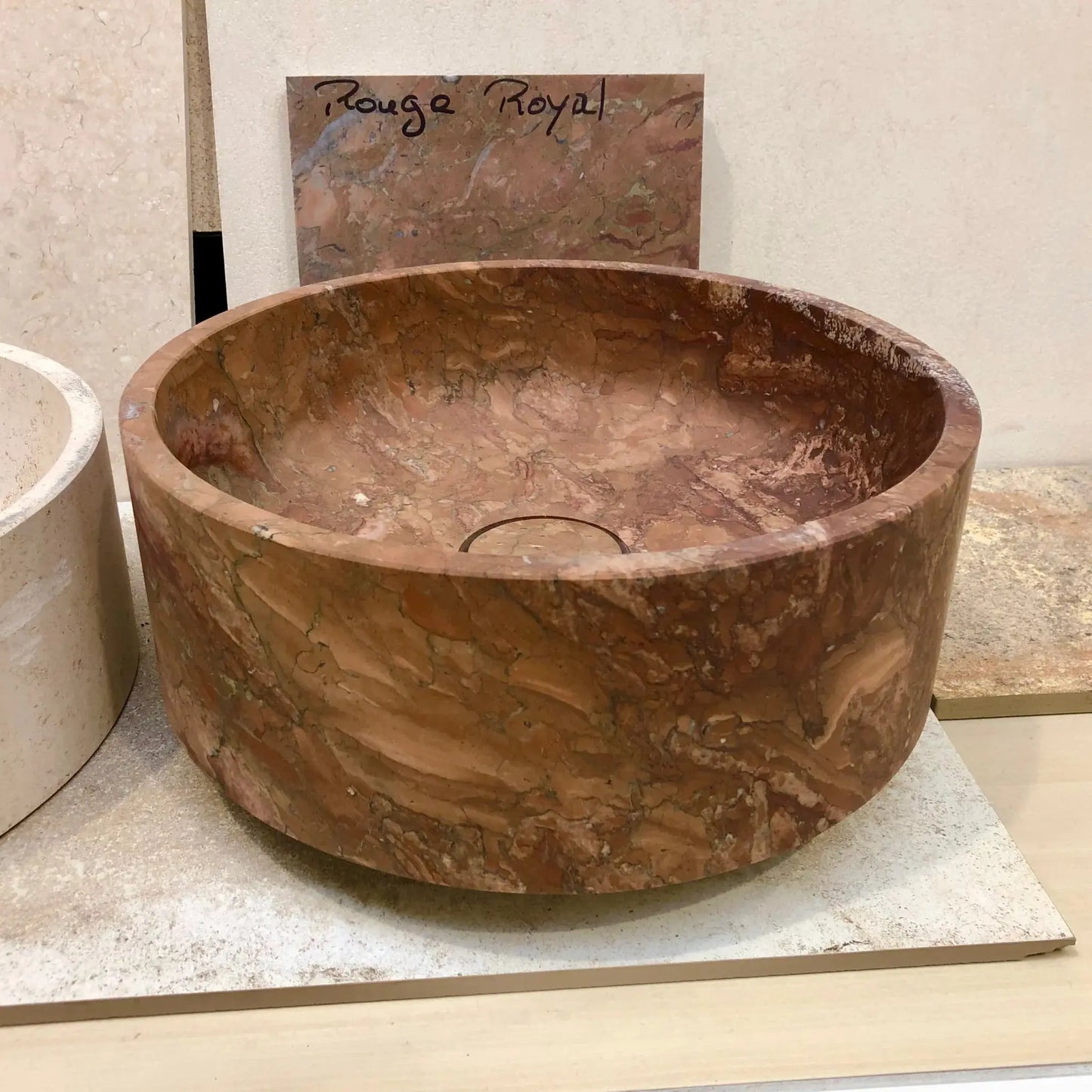 Vasque ronde en marbre ROUGE DUCESSA